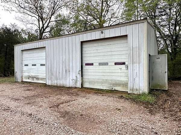 1.12 Acres of Residential Land for Sale in Savannah, Tennessee