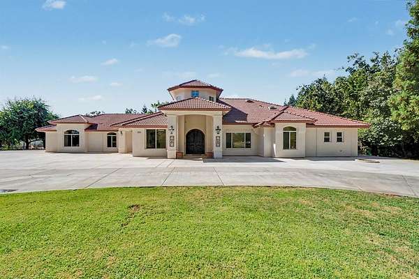 2 Acres of Land with Home for Sale in Fresno, California