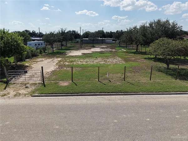0.5 Acres of Residential Land for Sale in Edinburg, Texas