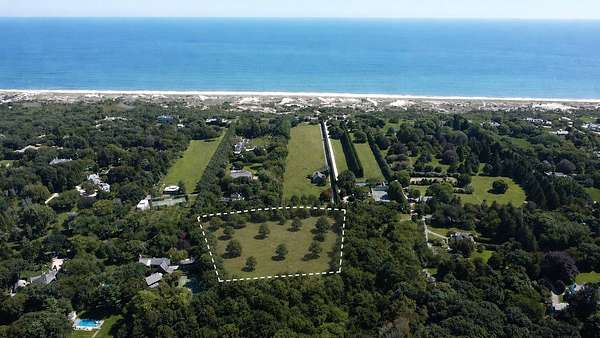 2 Acres of Residential Land for Sale in East Hampton, New York