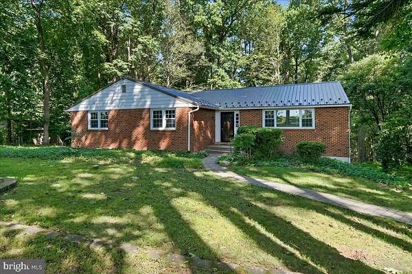 1.6 Acres of Land with Home for Sale in Landenberg, Pennsylvania