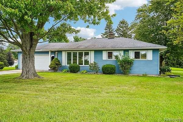 2.9 Acres of Land with Home for Sale in Shiawassee Township, Michigan