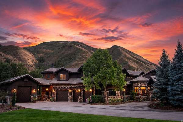 146 Acres of Recreational Land with Home for Sale in Springville, Utah