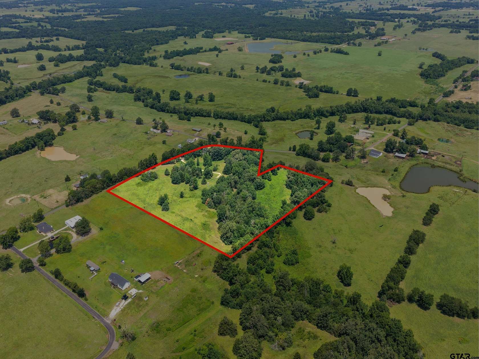 10 Acres of Recreational & Residential Land for Sale in Mount Vernon, Texas