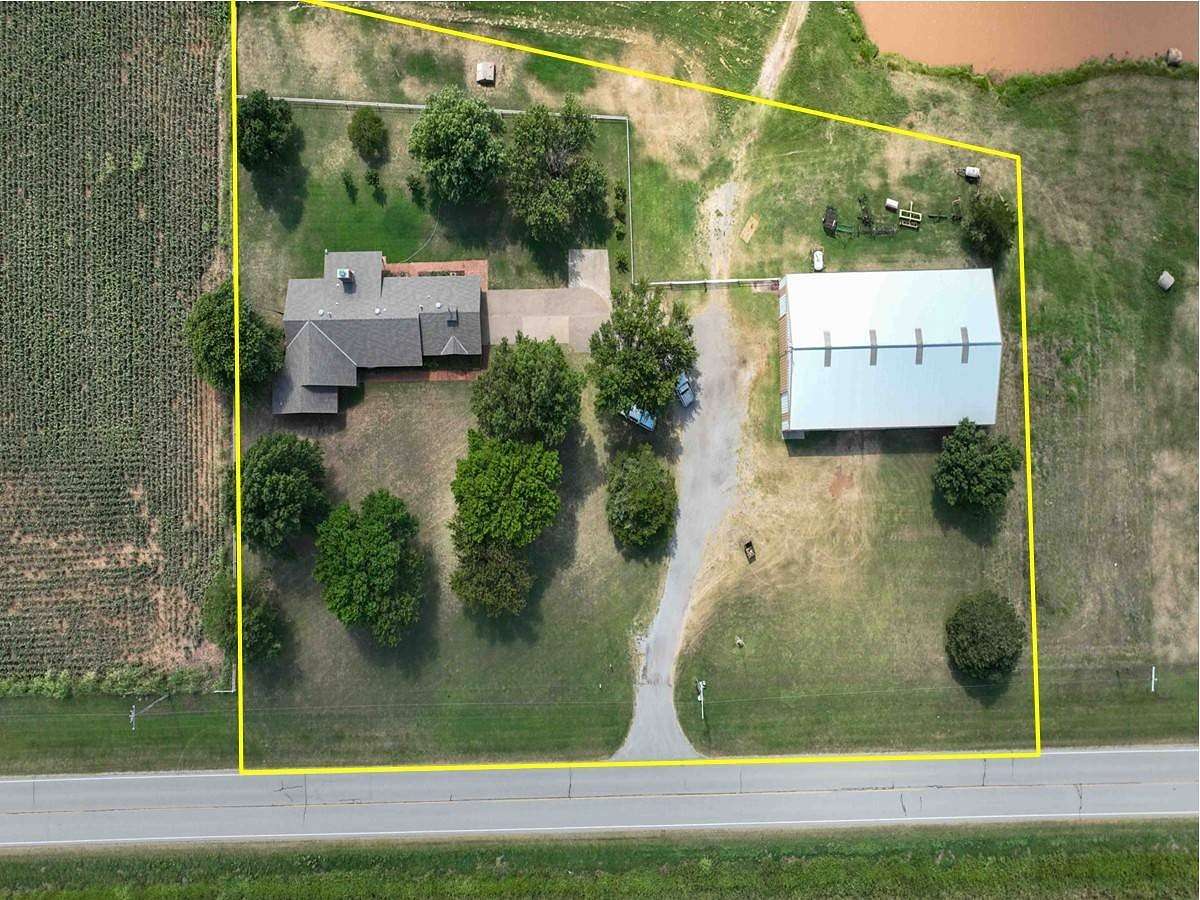 2 Acres of Land with Home for Auction in Billings, Oklahoma