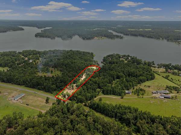 6 Acres of Residential Land for Sale in Scroggins, Texas