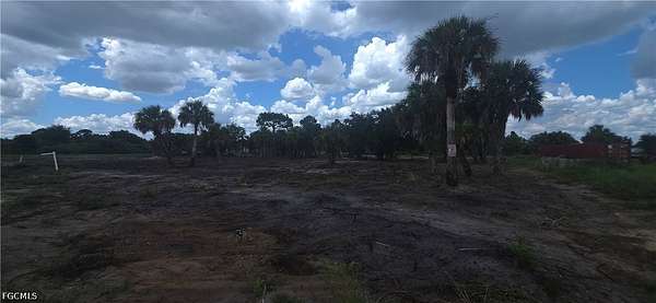 1.25 Acres of Residential Land for Sale in LaBelle, Florida