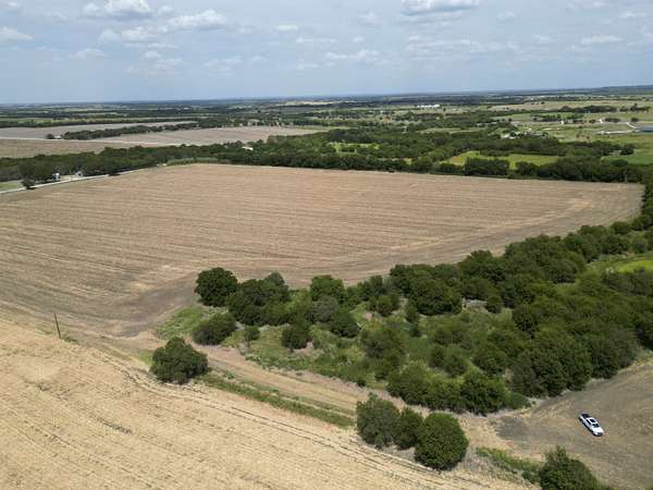 161 Acres of Land for Sale in Itasca, Texas