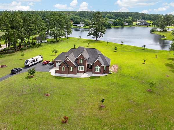 5.74 Acres of Land with Home for Sale in Moultrie, Georgia