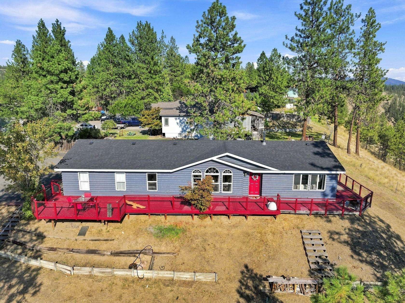 5.47 Acres of Land with Home for Sale in Nine Mile Falls, Washington