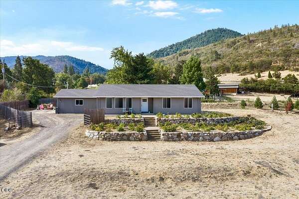 3.6 Acres of Land with Home for Sale in Ashland, Oregon