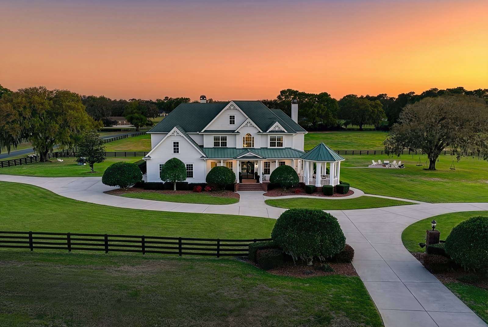 13.8 Acres of Land with Home for Sale in Ocala, Florida