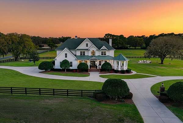 13.8 Acres of Land with Home for Sale in Ocala, Florida