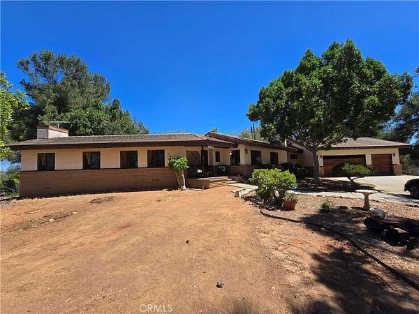 4.27 Acres of Land with Home for Sale in Valley Center, California