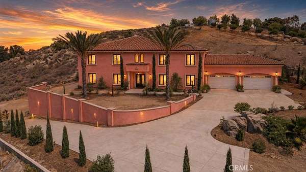 2.5 Acres of Land with Home for Sale in Woodcrest, California