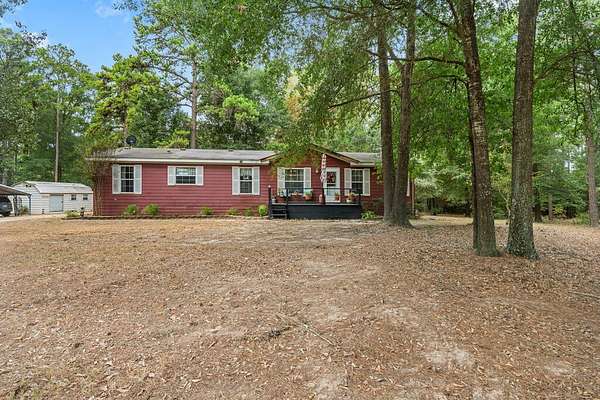 15.5 Acres of Land with Home for Sale in Palestine, Texas