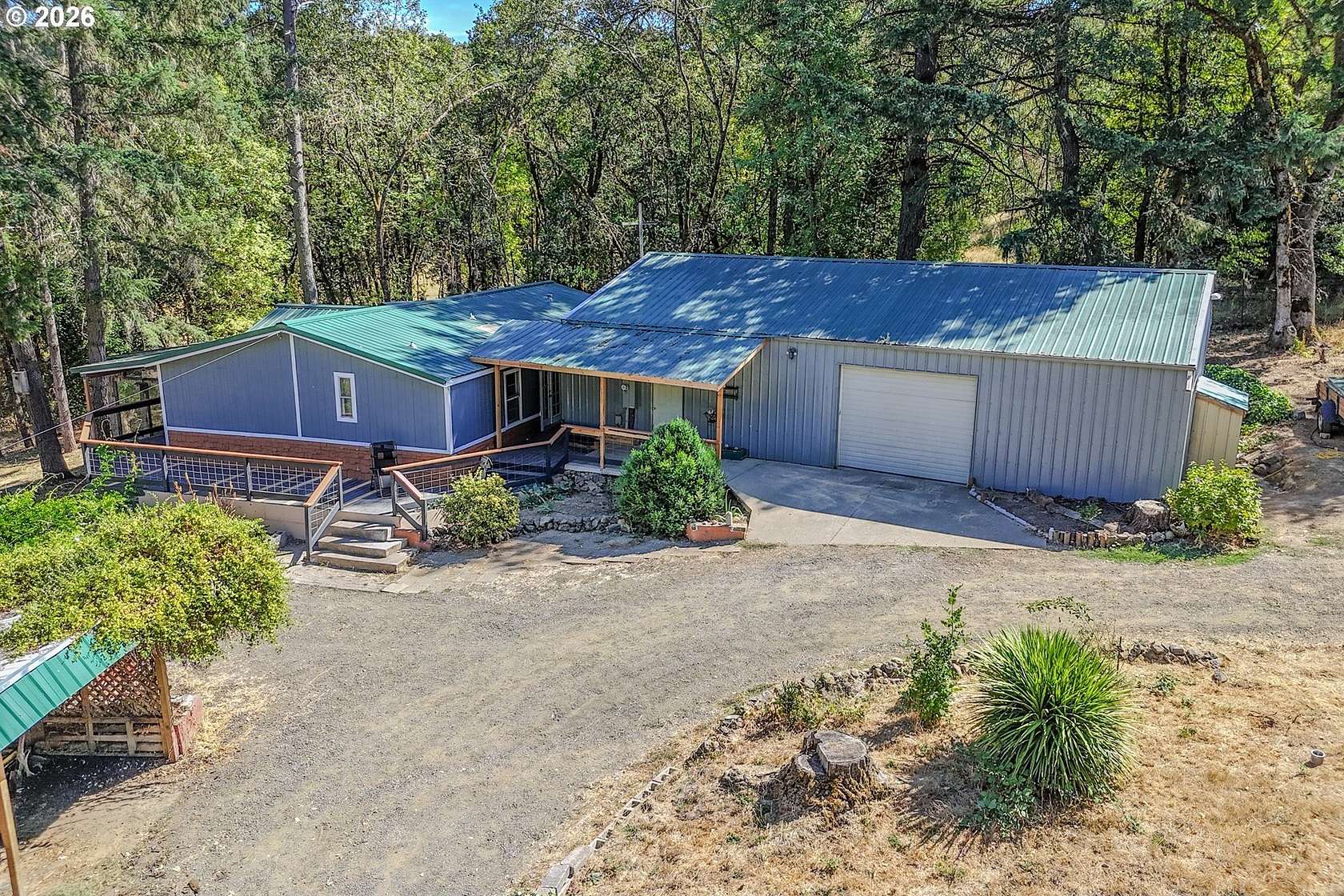 3.16 Acres of Land with Home for Sale in Roseburg, Oregon