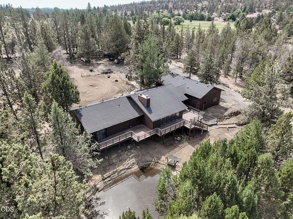 9.26 Acres of Land with Home for Sale in Bend, Oregon