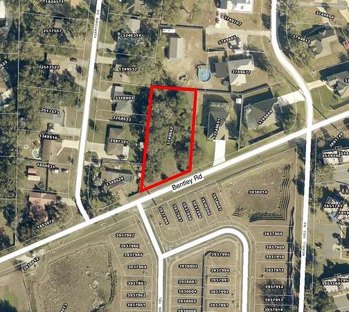 0.68 Acres of Residential Land for Sale in Leesburg, Florida