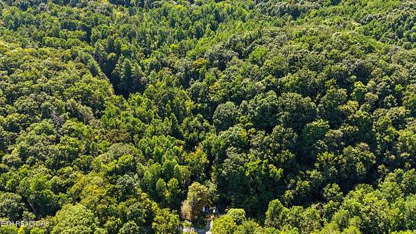 5 Acres of Residential Land for Sale in Walland, Tennessee