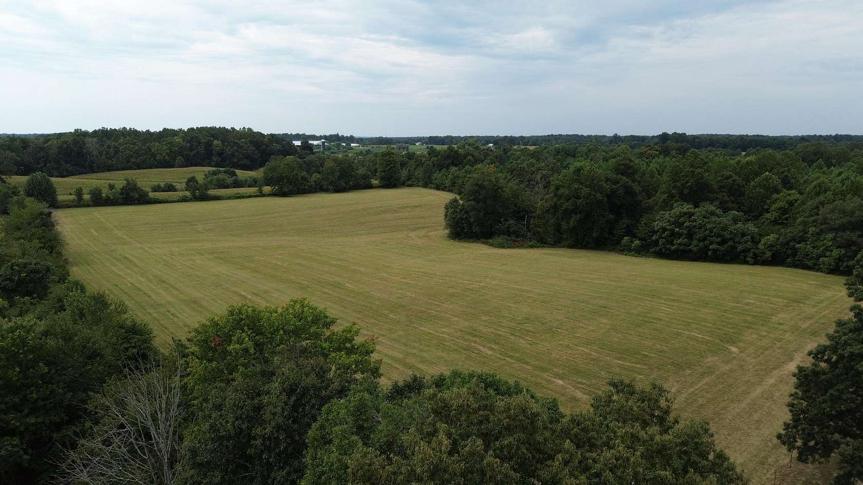 10.4 Acres of Agricultural Land for Sale in Columbia, Kentucky