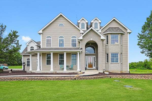 10.1 Acres of Land with Home for Sale in Woodstock, Illinois