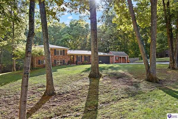 3.5 Acres of Land with Home for Sale in Elizabethtown, Kentucky