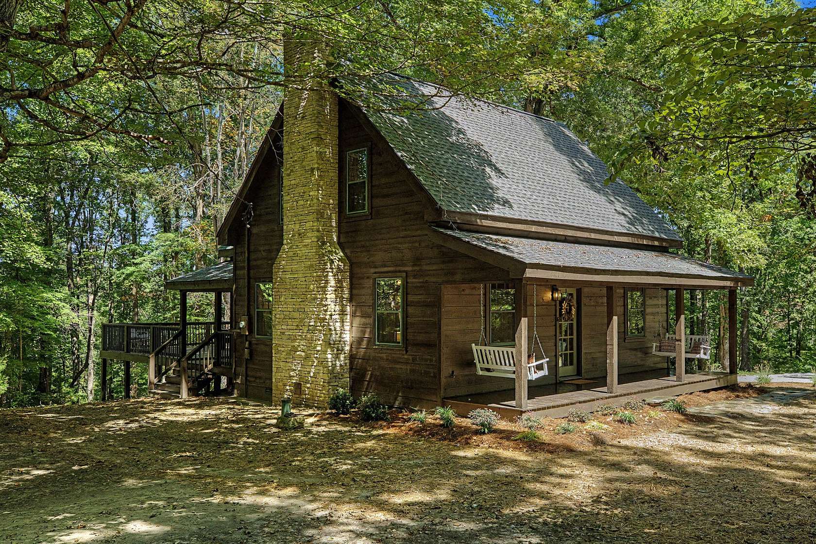 18.7 Acres of Recreational Land with Home for Sale in White Bluff, Tennessee
