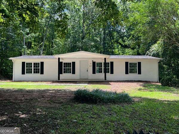 2.25 Acres of Land with Home for Sale in Milledgeville, Georgia