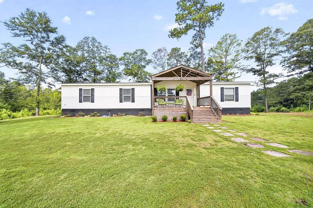 13.9 Acres of Land with Home for Sale in Pine Mountain, Georgia