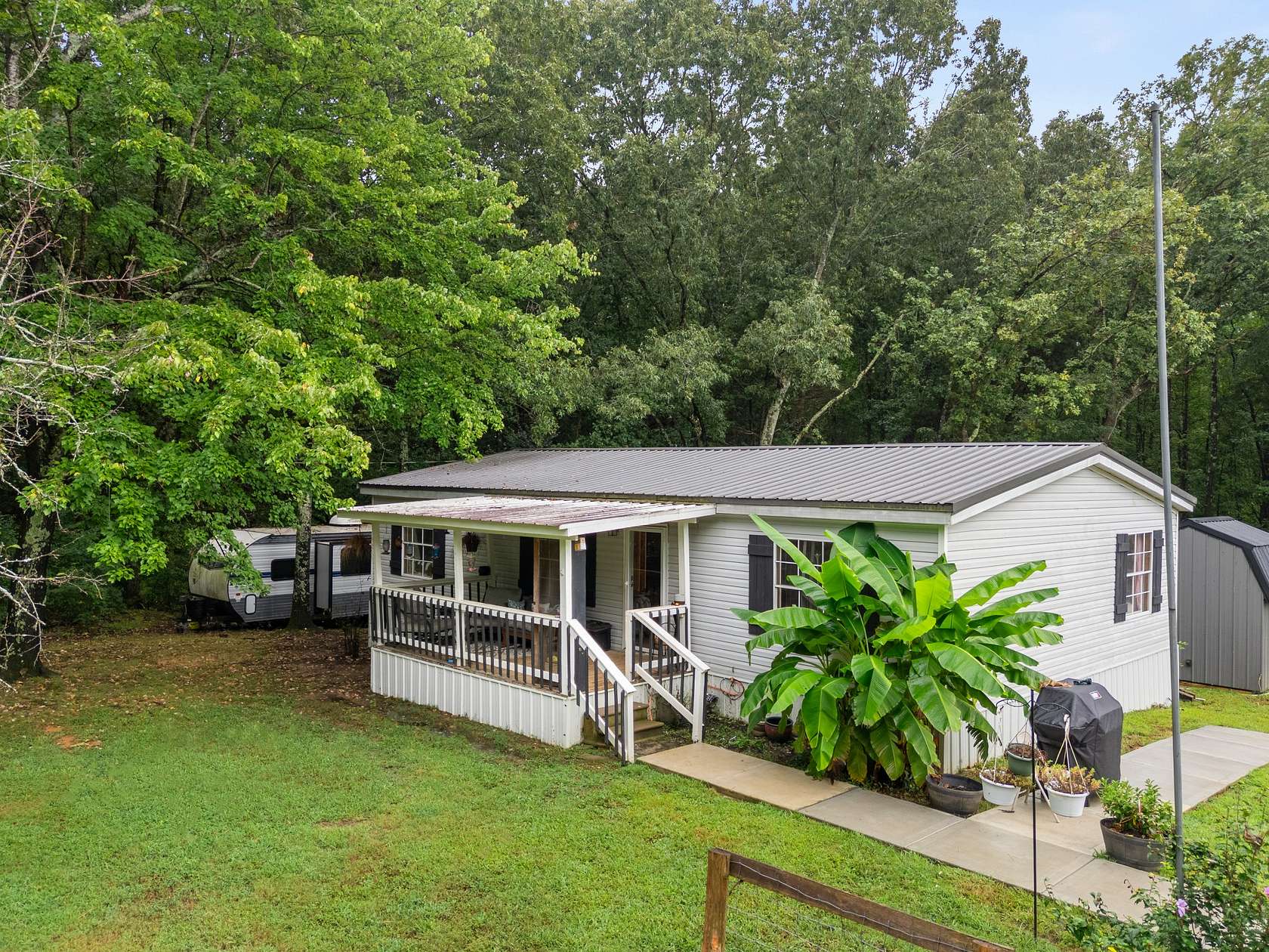 23 Acres of Land with Home for Sale in Huntingdon, Tennessee