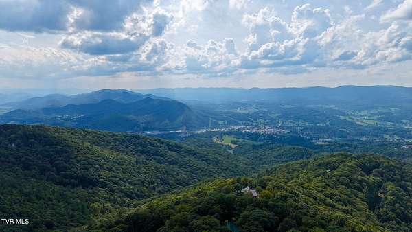2 Acres of Residential Land for Sale in Mountain City, Tennessee