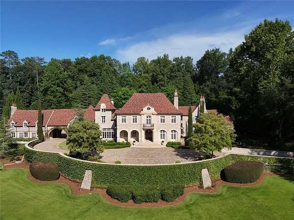 7.12 Acres of Land with Home for Sale in Atlanta, Georgia