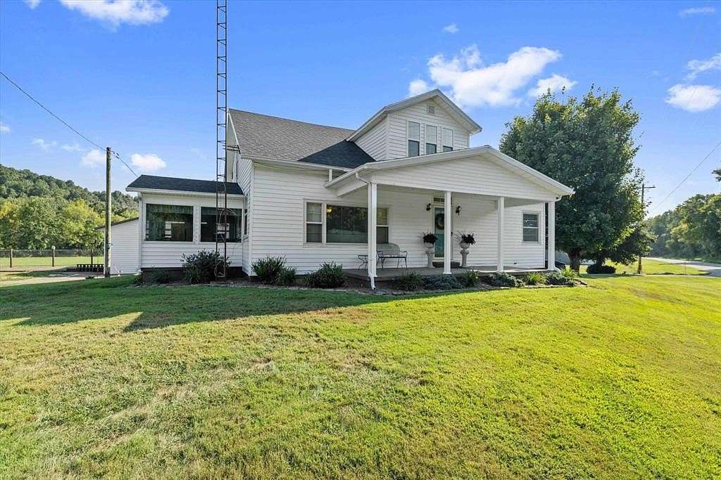 30.1 Acres of Agricultural Land with Home for Sale in Fordsville, Kentucky