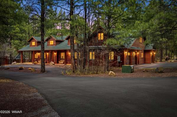 1.82 Acres of Land with Home for Sale in Pinetop, Arizona