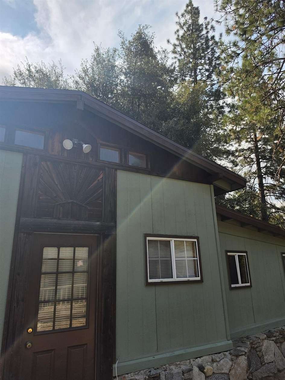 4.75 Acres of Land with Home for Sale in Tollhouse, California
