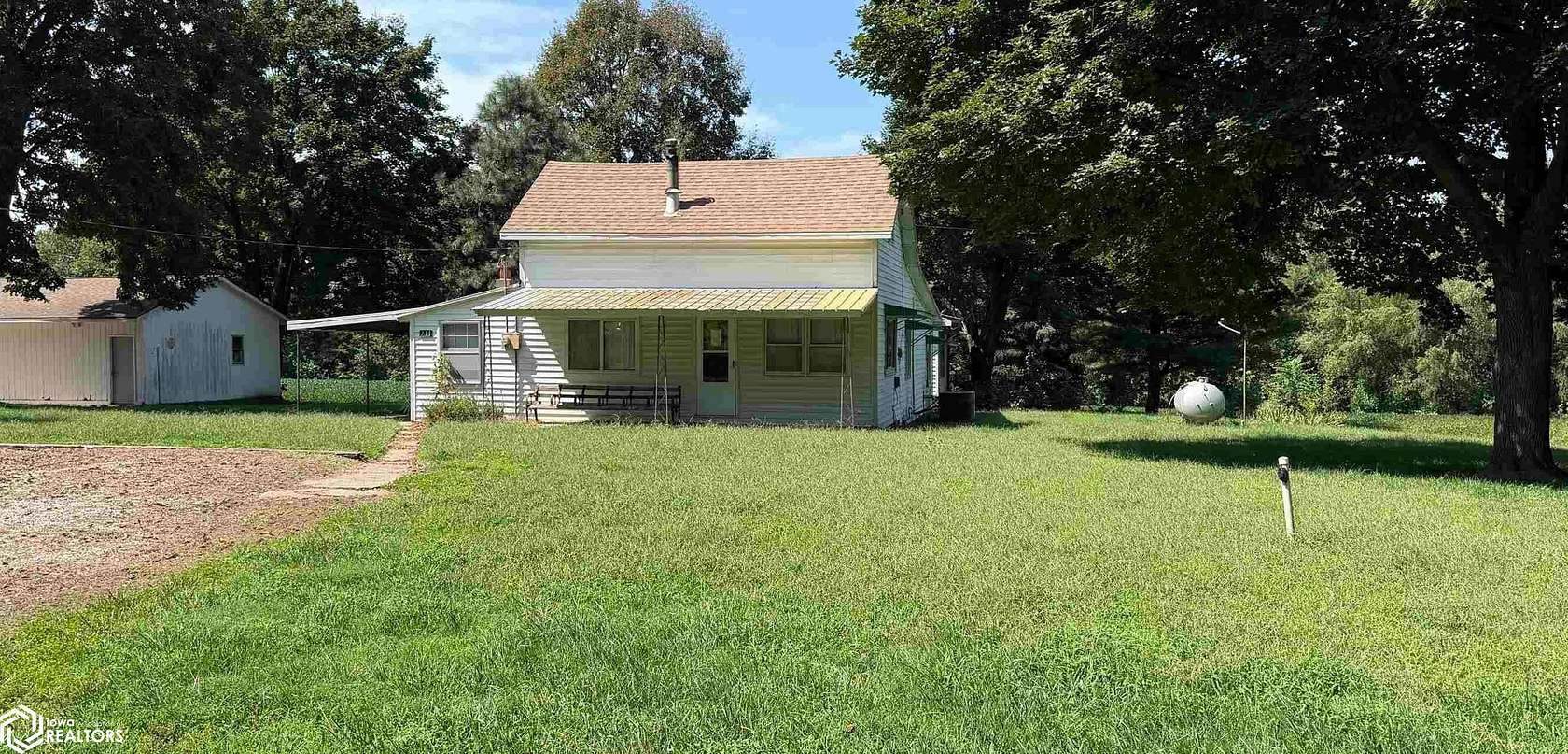 4 Acres of Land with Home for Sale in Riverton, Iowa