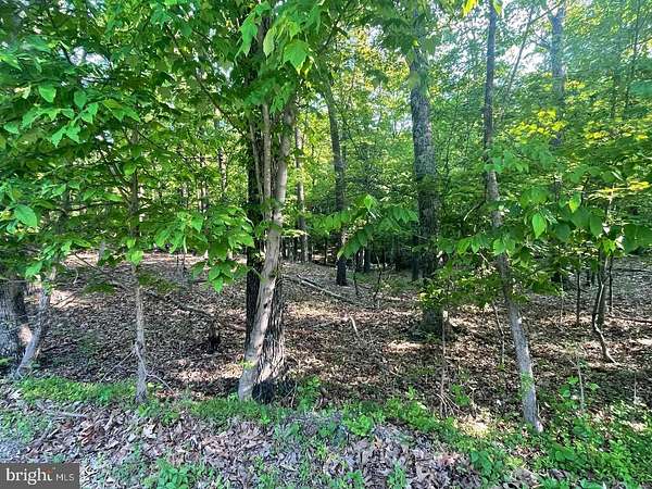 1.22 Acres of Residential Land for Sale in Berkeley Springs, West Virginia