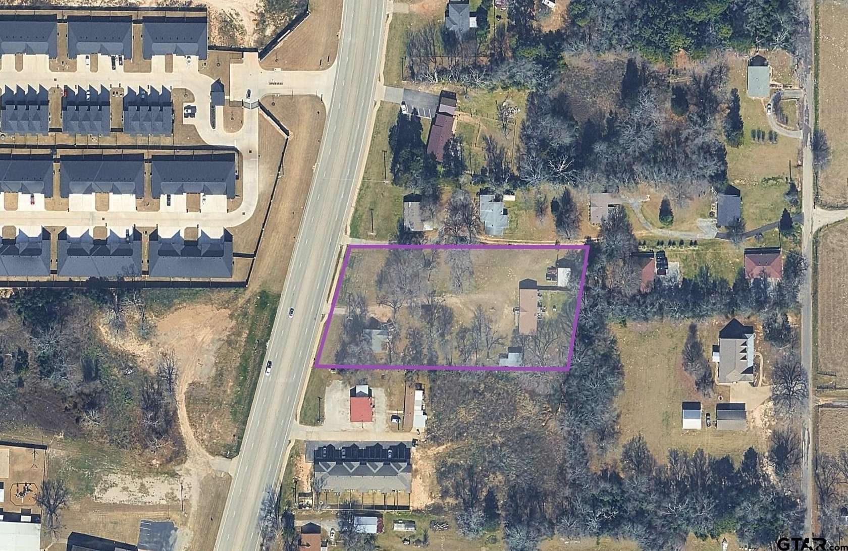 2 Acres of Land with Home for Sale in Flint, Texas