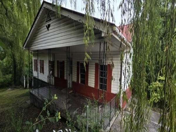 2 Acres of Land with Home for Auction in Cumberland, Kentucky