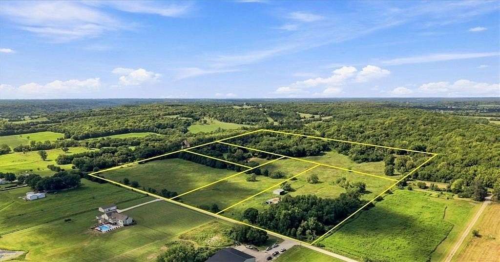 11.7 Acres of Land for Sale in Tonganoxie, Kansas