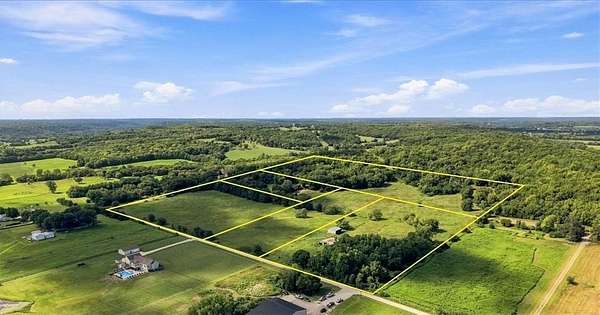 8 Acres of Residential Land for Sale in Tonganoxie, Kansas