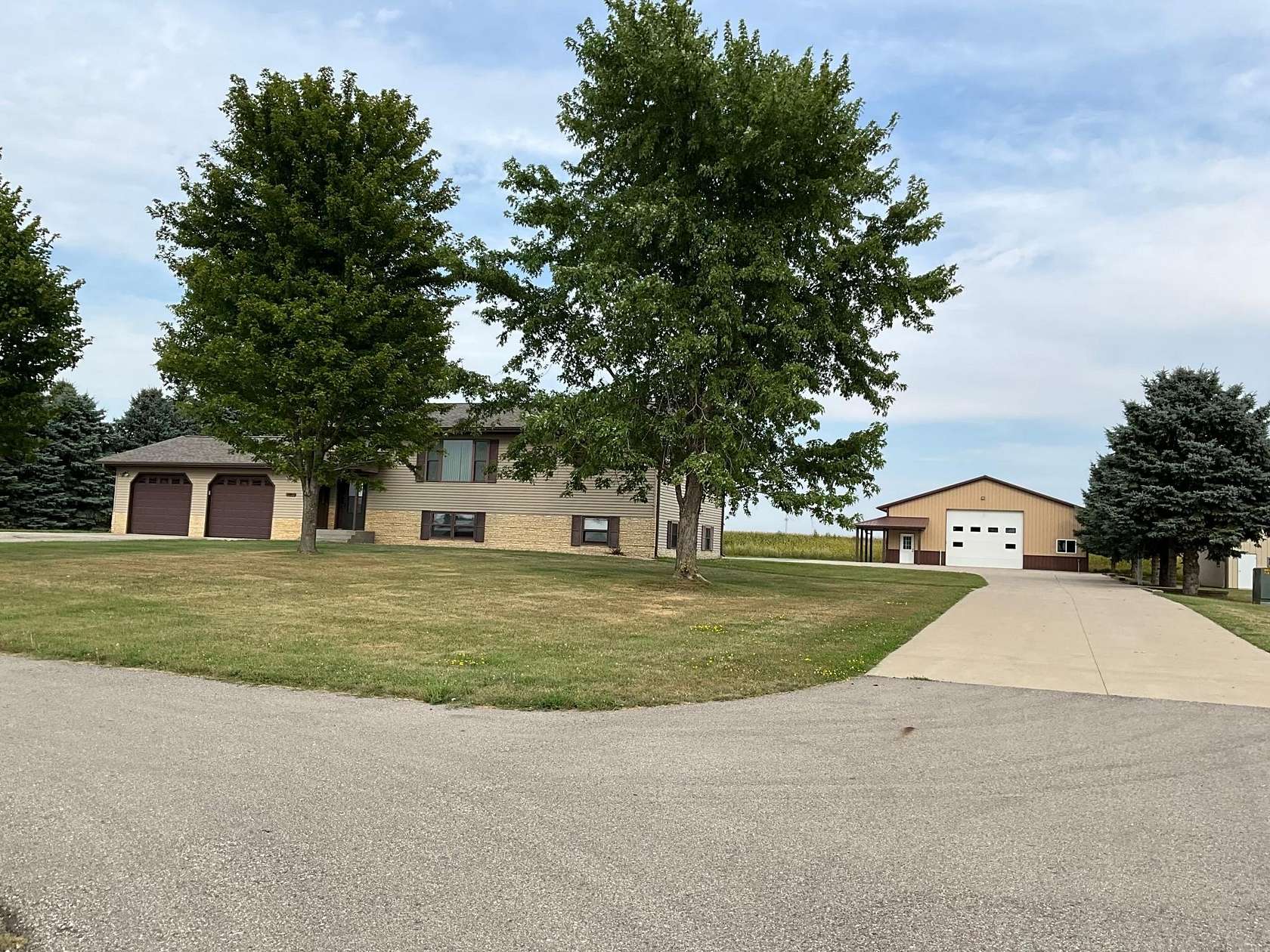 1.74 Acres of Improved Mixed-Use Land for Sale in Roscoe, Minnesota
