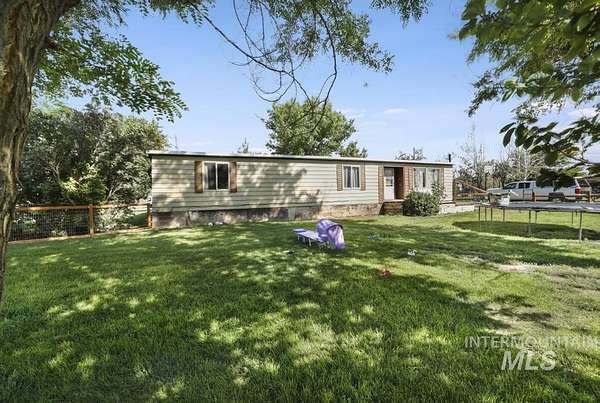 11.8 Acres of Land with Home for Sale in Filer, Idaho