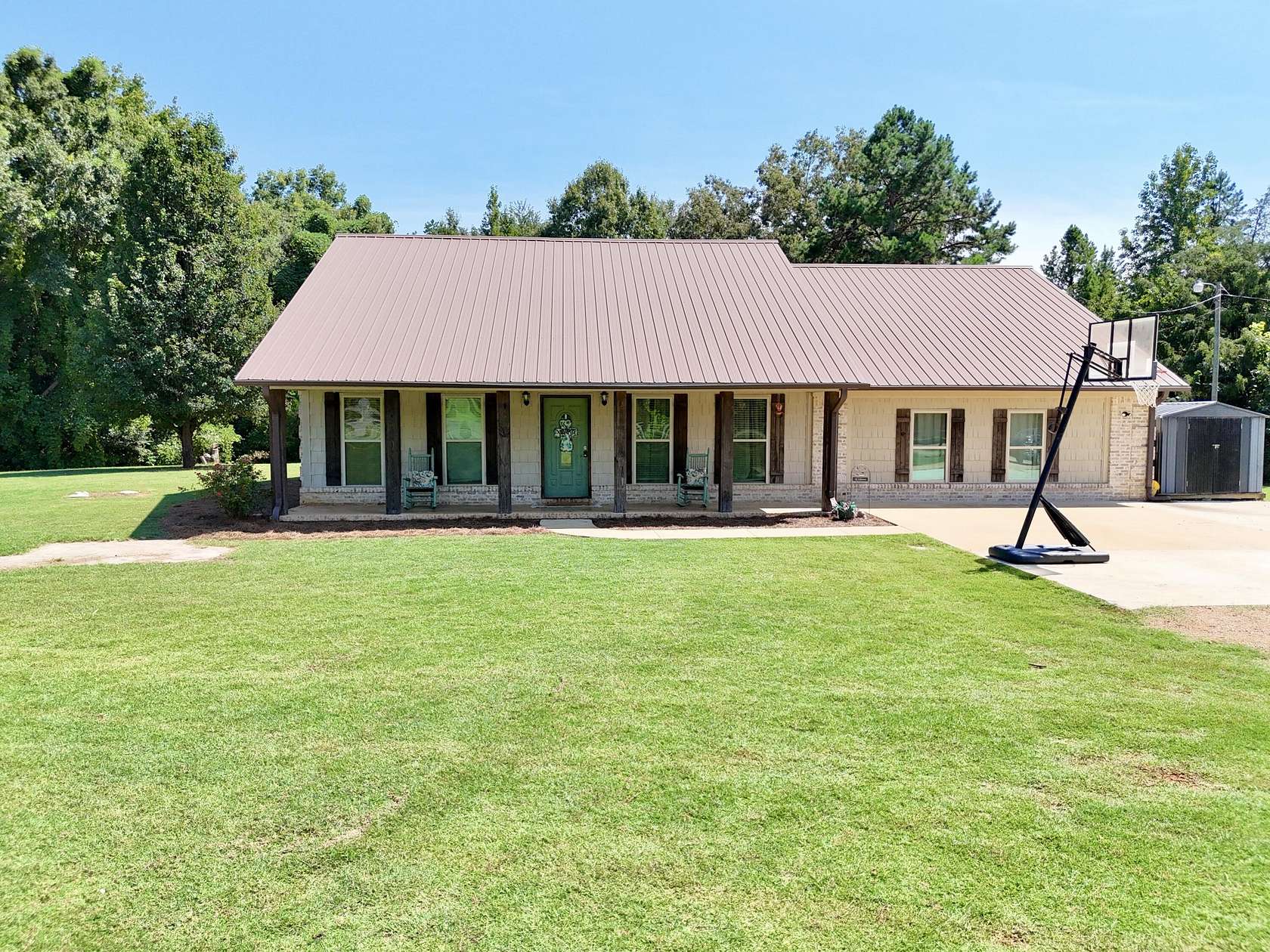 3 Acres of Land with Home for Sale in Pontotoc, Mississippi