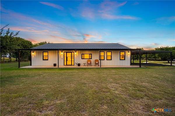 10.7 Acres of Land with Home for Sale in Temple, Texas