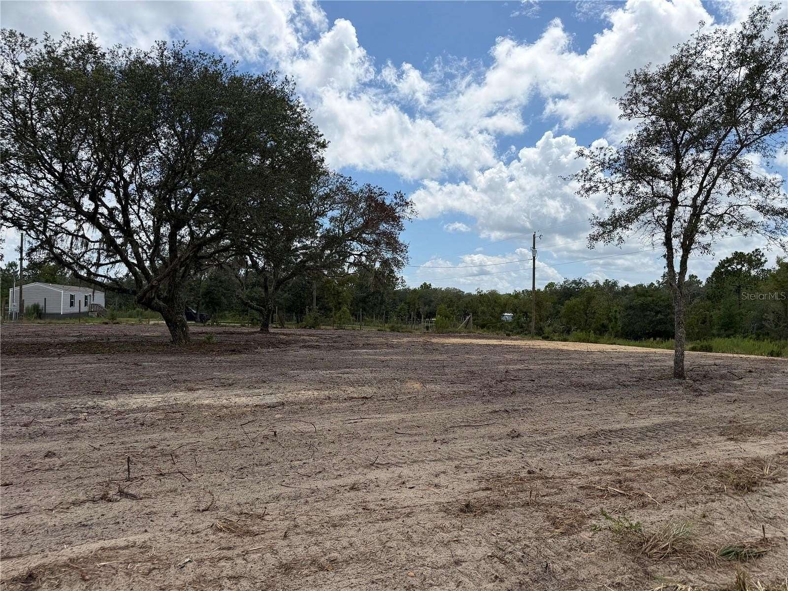 1.25 Acres of Residential Land for Sale in Bronson, Florida