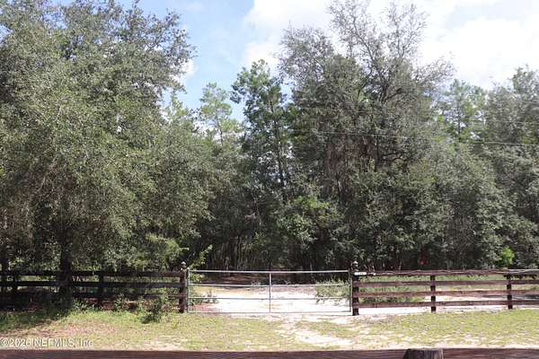 34 Acres of Agricultural & Residential Land for Sale in Interlachen, Florida