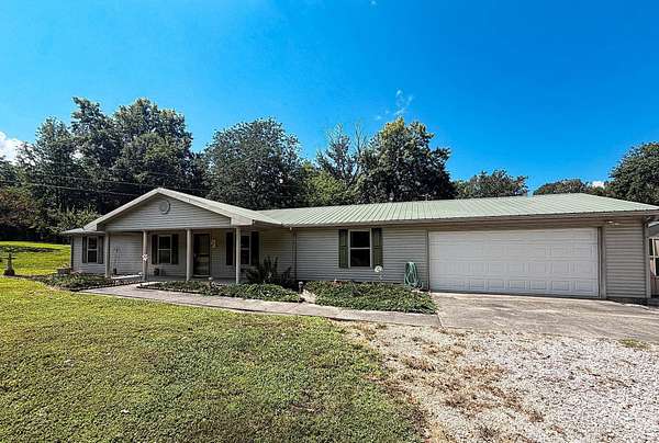 3.89 Acres of Land with Home for Sale in Henderson, Kentucky