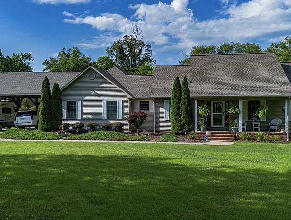 4 Acres of Land with Home for Sale in Wickliffe, Kentucky